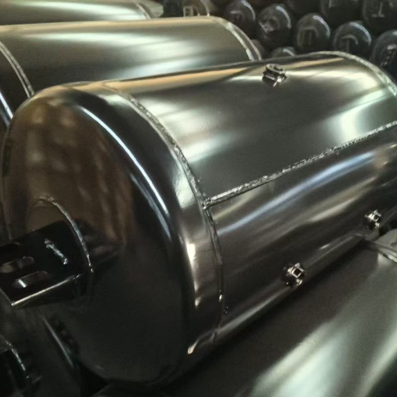 trailer air tank